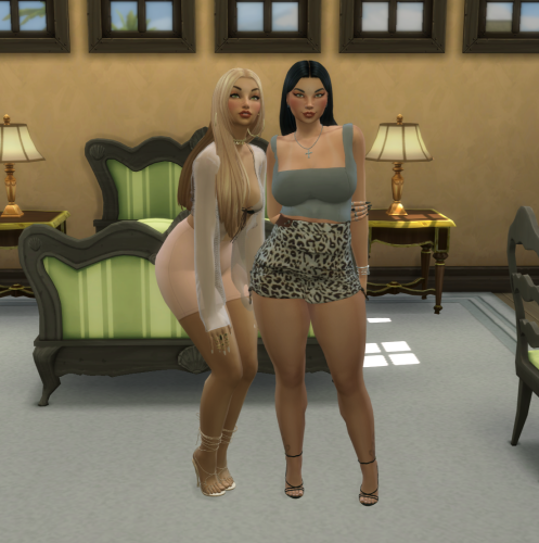 More information about "Gianna & Pia DellaValle - Hot New Jersey Sisters"
