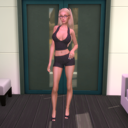 More information about "Bella Bondi - Corrupted Influencer"