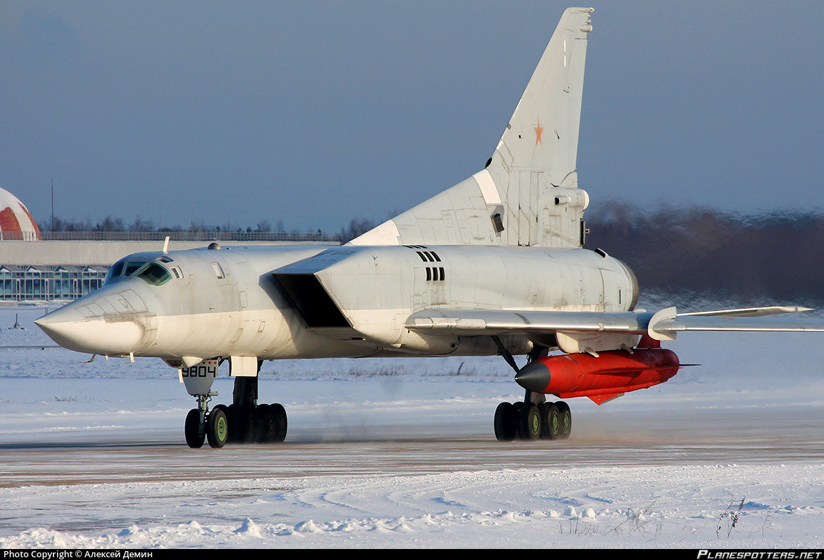 9804-russian-federation-air-force-tupolev-tu-22m3_PlanespottersNet_718858_9e10c6035e.jpg.0d74bb26d464989e486af5ea971164cc.jpg